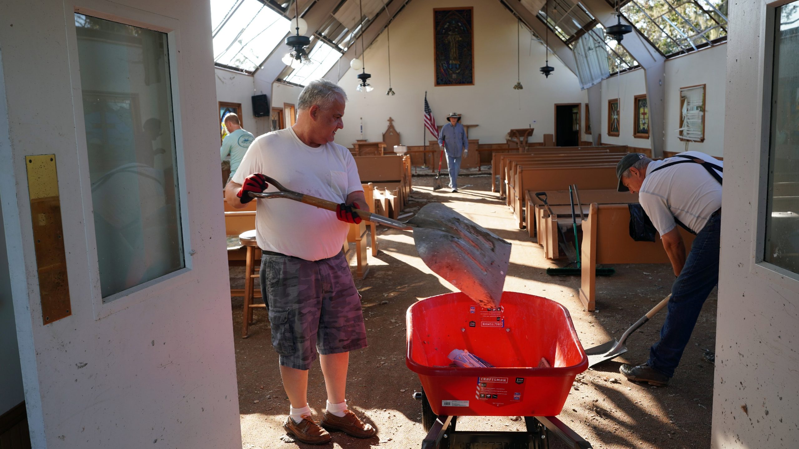 Photographs: Hurricane Ida Relief Work From September 5-11